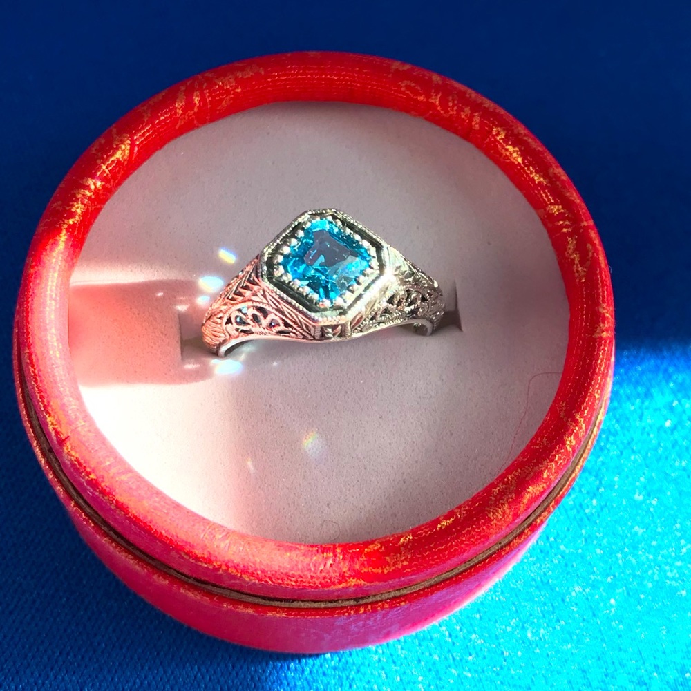 Sterling Filigree Blue Topaz Ring
Sz 8